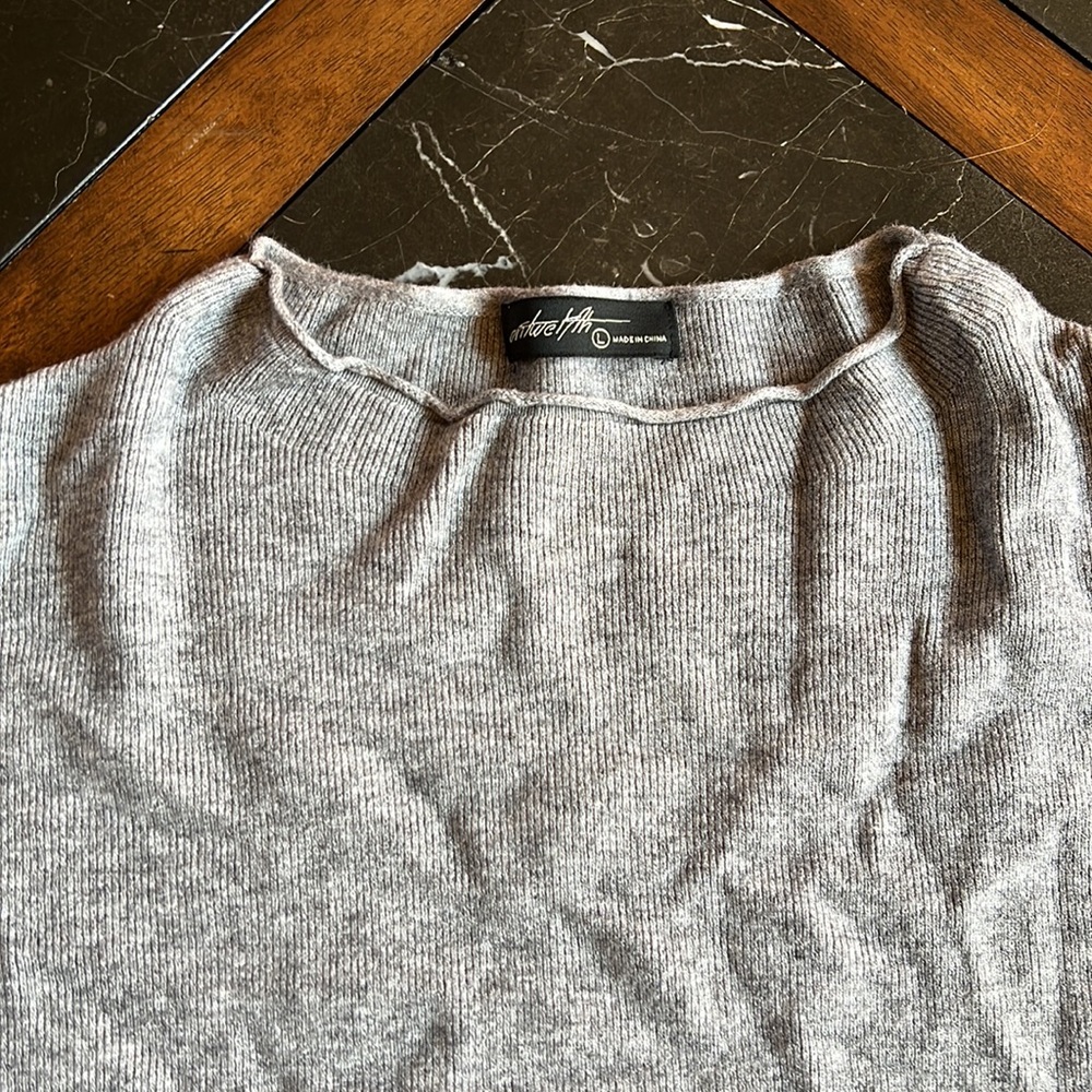 Grey Sweater - Picture 3 of 4